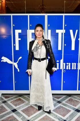 216127 Fenty x Puma Starface 2017-03-06 Paris France Paris Fashion Week. Defile PAP Automne-hiver 2017. FENTY x PUMA by Rihanna. PARIS, FRANCE - MARCH 06: Salama Hayek attends FENTY PUMA by Rihanna Fall Winter 2017 Collection at Bibliotheque Nationale de France on March 6, 2017 in Paris, France. (Photo by Victor Boyko Getty Images for Fenty Puma) Local Caption Salma Hayek Hayek, Salma  Copyright: xFentyxxxPumax xStarfacex STAR_216127_017