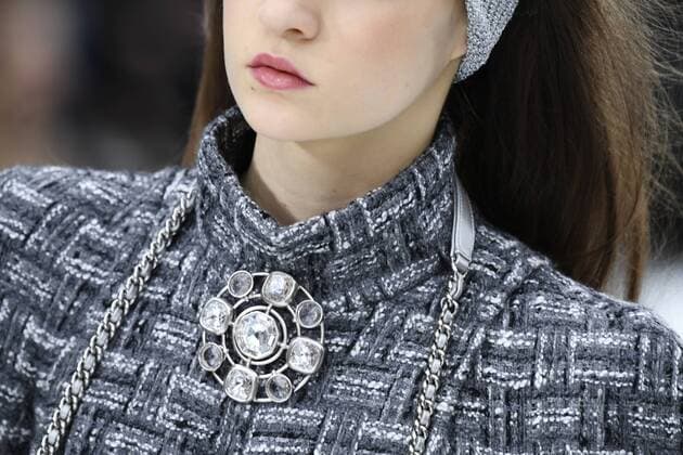 216126 Valentin Paoli Starface 2017-03-07 Paris France Paris Fashion Week. Defile PAP automne-hiver. Chanel. Paris Fashion Week. Chanel, autumn winter 2017. _sans_perso  Copyright: xValentinxPaolix xStarfacex STAR_216126_004