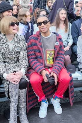 216129 Serge Arnal Starface 2017-03-07 Paris France Paris Fashion Week. Defile Chanel PAP automne-hiver. People. Paris fashion week. Chanel, autumn, winter 2017. People Williams, Pharrell; Wintour, Anna  Copyright: xSergexArnalx xStarfacex STAR_216129_091