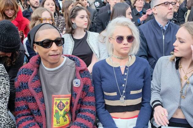 216129 Serge Arnal Starface 2017-03-07 Paris France Paris Fashion Week. Defile Chanel PAP automne-hiver. People. Paris fashion week. Chanel, autumn, winter 2017. People Williams, Pharrell; Delevingne, Cara ; Depp-Paradis, Lily Rose  Copyright: xSergexArnalx xStarfacex STAR_216129_095