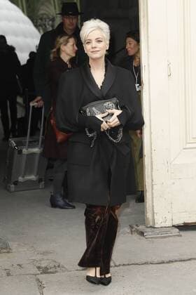 Lily Allen CELEBRITIES : Ankunft zur Chanel Modenschau - Pret a Porter Automne Hiver - 07 03 2017 GwendolineLeGoff Panoramic 