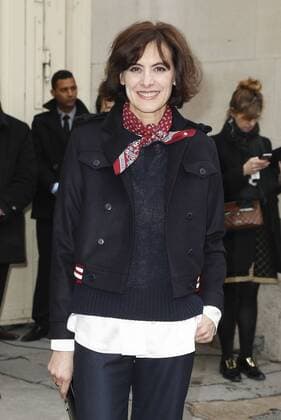 Ines de La Fressange CELEBRITIES : Ankunft zur Chanel Modenschau - Pret a Porter Automne Hiver - 07 03 2017 GwendolineLeGoff Panoramic 
