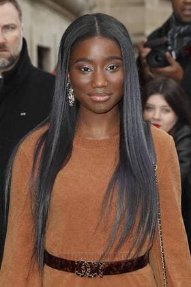 Karidja Toure CELEBRITIES : Ankunft zur Chanel Modenschau - Pret a Porter Automne Hiver - 07 03 2017 GwendolineLeGoff Panoramic 