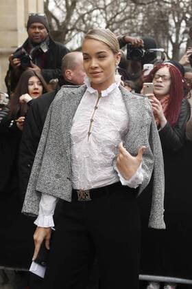 Jasmine Sanders CELEBRITIES : Ankunft zur Chanel Modenschau - Pret a Porter Automne Hiver - 07 03 2017 GwendolineLeGoff Panoramic 