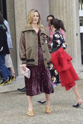 Paris Fashion Week - Gäste der Miu Miu Show Dianna Agron CELEBRITIES : Ankunft zur Modenschau von Miu Miu - Paris - 07 03 2017 JBAutissier Panoramic 