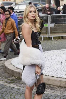 Paris Fashion Week - Gäste der Miu Miu Show Elena Perminova CELEBRITIES : Ankunft zur Modenschau von Miu Miu - Paris - 07 03 2017 JBAutissier Panoramic 
