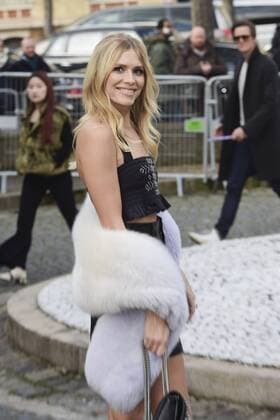 Paris Fashion Week - Gäste der Miu Miu Show Elena Perminova CELEBRITIES : Ankunft zur Modenschau von Miu Miu - Paris - 07 03 2017 JBAutissier Panoramic 