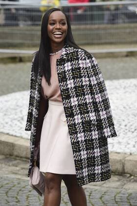 Paris Fashion Week - Gäste der Miu Miu Show Aja Naomi King CELEBRITIES : Ankunft zur Modenschau von Miu Miu - Paris - 07 03 2017 JBAutissier Panoramic 