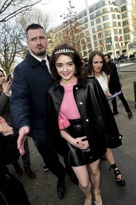 Paris Fashion Week - Gäste der Miu Miu Show Maisie Williams CELEBRITIES : Ankunft zur Modenschau von Miu Miu - Paris - 07 03 2017 JBAutissier Panoramic 