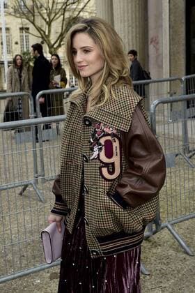Paris Fashion Week - Gäste der Miu Miu Show Dianna Agron CELEBRITIES : Ankunft zur Modenschau von Miu Miu - Paris - 07 03 2017 JBAutissier Panoramic 
