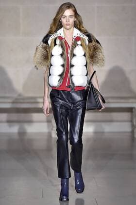 . 07 03 2017. Paris, France. Louis Vuitton show at Paris Fashion Week for Autumn Winter 2017.  xi-Imagesx IIM-14598-0003