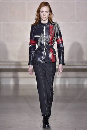 . 07 03 2017. Paris, France. Louis Vuitton show at Paris Fashion Week for Autumn Winter 2017.  xi-Imagesx IIM-14598-0050