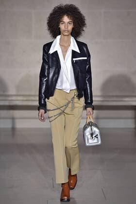 . 07 03 2017. Paris, France. Louis Vuitton show at Paris Fashion Week for Autumn Winter 2017.  xi-Imagesx IIM-14598-0065