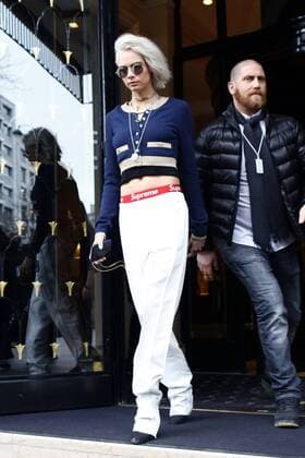 March 7, 2017 - Paris, France - Cara Delevingne seen leaving their hotel in Paris, France, on March 7, 2017. Paris France  - ZUMAn230 27531127sp Copyright: xMehdixTaamallahx