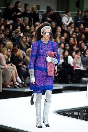 PARIS, March 7, 2017 -- A model presents a creation of Chanel during the Women s Ready-to-Wear Fall Winter 2017 2018 fashion week in Paris, France, on March 7, 2017. ) (hy) FRANCE-PARIS-FASHION WEEK-CHANEL PieroxBiasion 