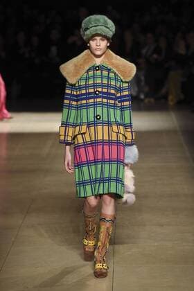 216148 Marineau Starface 2017-03-07 Paris France Paris Fashion Week. Defile PAP automne-hiver. Miu Miu. Miu Miu, autumn-winter 2017 Miu Miu, autumn-winter 2017 Paris, France Editorial use only _sans_perso  Copyright: xMarineaux STAR_216148_022