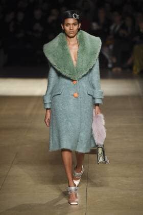216148 Marineau Starface 2017-03-07 Paris France Paris Fashion Week. Defile PAP automne-hiver. Miu Miu. Miu Miu, autumn-winter 2017 Miu Miu, autumn-winter 2017 Paris, France Editorial use only _sans_perso  Copyright: xMarineaux STAR_216148_046