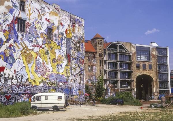 Tacheles, Fassaden-Graffitis, Berlin, Deutschland Copyright: xMEVx ALLMVMEV60043