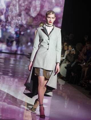 (170311) -- TORONTO, March 11, 2017 -- A model presents a collection by Shelli Oh during the debut season of the Toronto Women s Fashion Week in Toronto, Canada, March 10, 2017. The three-day event will showcase collections of about 20 designers from around the world. ) (djj) CANADA-TORONTO-WOMEN S FASHION WEEK ZouxZheng 