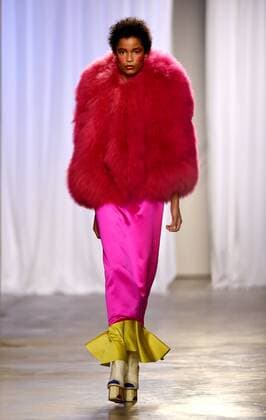 (170311) -- LISBON, March 11, 2017 -- A model presents a creation of designer David Ferreira at the Lisbon Fashion Week Fall Winter 2017 18 in Lisbon, capital of Portugal, on March 10, 2017. )(gl) PORTUGAL-LISBON-FASHION WEEK ZhangxLiyun 