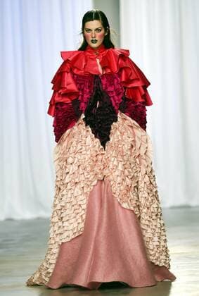 (170311) -- LISBON, March 11, 2017 -- A model presents a creation of designer David Ferreira at the Lisbon Fashion Week Fall Winter 2017 18 in Lisbon, capital of Portugal, on March 10, 2017. )(gl) PORTUGAL-LISBON-FASHION WEEK ZhangxLiyun 