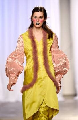 (170311) -- LISBON, March 11, 2017 -- A model presents a creation of designer David Ferreira at the Lisbon Fashion Week Fall Winter 2017 18 in Lisbon, capital of Portugal, on March 10, 2017. )(gl) PORTUGAL-LISBON-FASHION WEEK ZhangxLiyun 