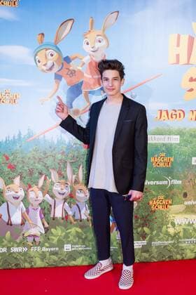 Noah Levi bei der Filmpremiere von Die Häschenjagd-Jagd nach dem Goldenen Ei am 11.03.2017 im Cinenova in Köln. Die Häschenjagd-Jagd nach dem Goldenen Ei am 11.03.2017