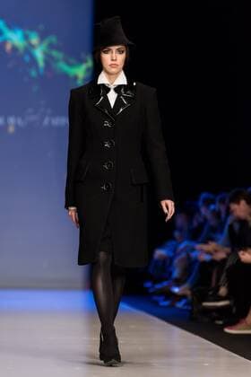 (170312) -- MOSCOW, March 12, 2017 -- A model displays a creation of Russian designer Slava Zaitsev during the Mercedes-Benz Fashion Week Russia Fall Winter 2017 in Moscow, Russia, on March 12, 2017. ) RUSSIA-MOSCOW-MERCEDEZ-BENZ-FASHION WEEK EvgenyxSinitsyn 