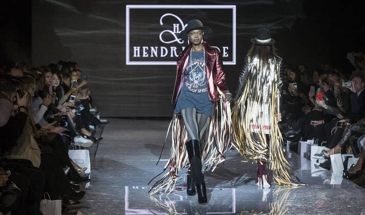 (170313) -- TORONTO, March 12, 2017 -- A model presents creations of Hendrixroe 2017 collection during the Toronto Women s Fashion Week in Toronto, Canada, March 12, 2017. )(gj) CANADA-TORONTO-WOMEN S FASHION WEEK ZouxZheng 
