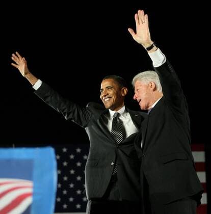 Oct. 29, 2008 - Democratic presidential candidate Sen. Barack Obama and former president Bill Clinton wave to supporters at a Vote for Change rally at Osceola Heritage Park in Kissimmee, Florida, Wednesday, October 29, 2008. (Joe Burbank Orlando Sentinel MCT) - ZUMAm67_ 20081029_baf_m67_140 Copyright: xJacobxLangstonx