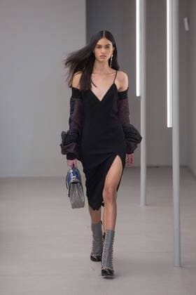Sao Paulo Fashion Week - Animale Modenschau March 13, 2017 - Sao Paulo, Sao Paulo, Brazil - Model presents creation by Animale, during the Sao Paulo Fashion Week, winter 2017 edition, this Monday, in Sao Paulo, Brazil. Sao Paulo Brazil - ZUMAl146 20170313_zaf_l146_051 Copyright: xPauloxLopesx