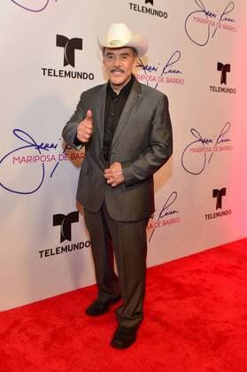 Pedro Rivera, father of the late Jenni Rivera, poses as he arrives at the red carpet of the Mariposa de Barrio premiere at Telemundo Studios in Miami, Florida, United States, 13 March 2017. Angelica Celaya will play singer Jenni Rivera in the TV series authorized by the family of the Diva de la Banda . JENNI RIVERA S FAMILY CHOOSES ANGELICA CELAYA TO PLAY THE DIVA !ACHTUNG: NUR REDAKTIONELLE NUTZUNG!  Copyright: xGiorgioxVierax MIA001 20170314-636250502391589838