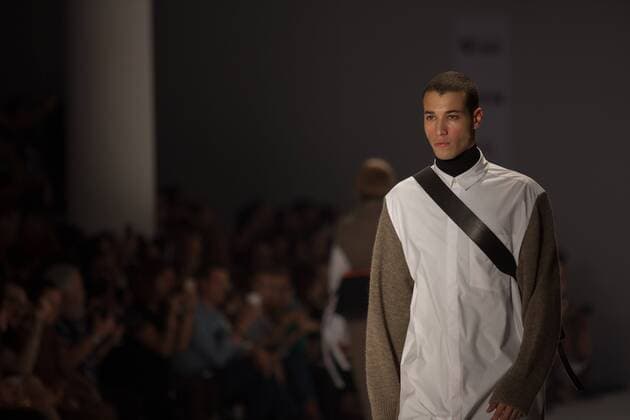 March 13, 2017 - Sao Paulo, Sao Paulo, Brazil - Model presents creation by Osklen, during the Sao Paulo Fashion Week, winter 2017 edition, this Monday, in Sao Paulo, Brazil. Sao Paulo Brazil - ZUMAl146 20170313_zaf_l146_131 Copyright: xPauloxLopesx