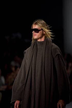 March 13, 2017 - Sao Paulo, Sao Paulo, Brazil - Model presents creation by Osklen, during the Sao Paulo Fashion Week, winter 2017 edition, this Monday, in Sao Paulo, Brazil. Sao Paulo Brazil - ZUMAl146 20170313_zaf_l146_133 Copyright: xPauloxLopesx