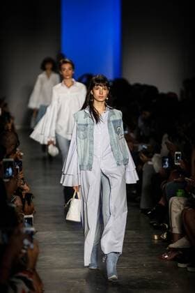 Models present creations of the brand Two Denim during a fashion show at Sao Paulo Fashion Week in Sao Paulo, Brazil, 14 March 2017. SAO PAULO FASHION WEEK !ACHTUNG: NUR REDAKTIONELLE NUTZUNG!  Copyright: xFernandoxBizerraxJrx SAO001 20170314-636251327014578024