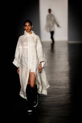 Models present creations of the brand Lino Villaventura during a fashion show at Sao Paulo Fashion Week in Sao Paulo, Brazil, 14 March 2017. SAO PAULO FASHION WEEK !ACHTUNG: NUR REDAKTIONELLE NUTZUNG!  Copyright: xFernandoxBizerraxJrx SAO001 20170315-636251422833323569
