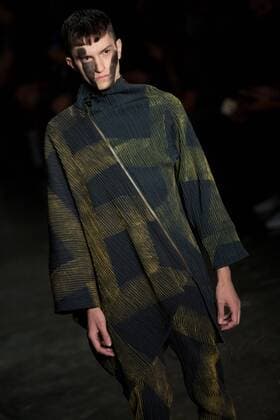 March 14, 2017 - Sao Paulo, Sao Paulo, Brazil - Model presents creation by Lino Villaventura, during the Sao Paulo Fashion Week, N43 winter 2017 edition, in Sao Paulo, Brazil. Sao Paulo Brazil - ZUMAl146 20170314_zaf_l146_104 Copyright: xPauloxLopesx