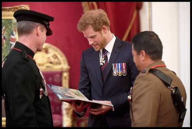 . 14 03 2017. London, United Kingdom. The Royal Gurkha service medals. Prince Harry attends a medal presentation for The Royal Gurkha Rifles at Buckingham Palace on March 14, 2017 in London, England. 2017 marks the 40th anniversary of The Prince Of Wales as Colonel-in-Chief of The Royal Gurkha Rifles.  xi-Imagesx xPoolx IIM-14660-0044