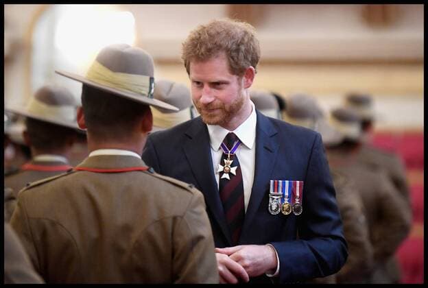 . 14 03 2017. London, United Kingdom. The Royal Gurkha service medals. Prince Harry attends a medal presentation for The Royal Gurkha Rifles at Buckingham Palace on March 14, 2017 in London, England. 2017 marks the 40th anniversary of The Prince Of Wales as Colonel-in-Chief of The Royal Gurkha Rifles.  xi-Imagesx xPoolx IIM-14660-0019