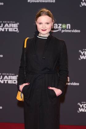 Maria Dragus - Premiere der 6teiligen Amazon Serie YOU ARE WANTED in Berlin am 15.03.2017. Premiere YOU ARE WANTED