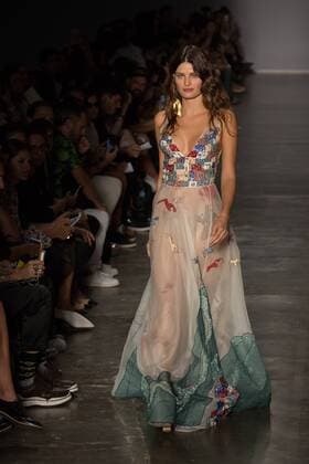 March 15, 2017 - Sao Paulo, Sao Paulo, Brazil - The Top Model ISABELI FONTANA parades for the brand Fabiana Milazzo, during the Sao Paulo Fashion Week, N43 winter 2017 edition, in Sao Paulo, Brazil. Sao Paulo Brazil - ZUMAl146 20170315_zaf_l146_052 Copyright: xPauloxLopesx