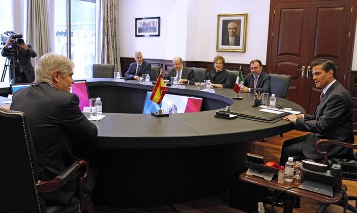 Mexico s President Enrique Pena Nieto (R) and Spain s Foreign Minister Alfonso Dastis (L) meet at the official residence Los Pinos in Mexico City, Mexico, 16 March 2017. Dastis arrived in Mexico for an official visit after having to delay his depature fom Peru, where he spent the first part of his Latin American tour. DASTIS MEETS MEXICO S PRESIDENT ENRIQUE PENA NIETO !ACHTUNG: NUR REDAKTIONELLE NUTZUNG!  Copyright: xJorgexNúnezx MEX005 20170316-636253039686243184