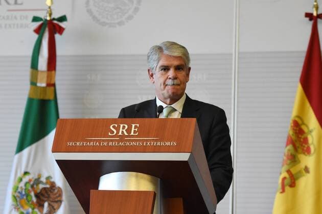 March 17, 2017 - Mexico City, Mexico - Minister of Foreign Affairs of Spain, Alfonso Dastis Quecedo is seen during a meeting with the media at building of Ministry of Foreign Affairs on March 17, 2017 in Mexico City, Mexico Mexico City Mexico  - ZUMAn230 20170317_zaa_n230_309 Copyright: xCarlosxTischlerx