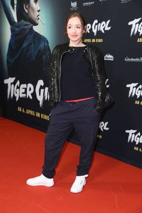 Video des Tages Nellie Thalbach bei der Berliner Premiere von Tiger Girl im Zoo Palast in Berlin am 20.03.2017