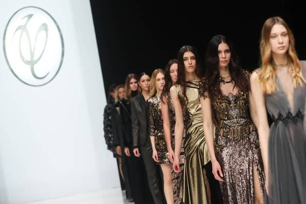MOSCOW, RUSSIA - MARCH 21, 2017: Models showcase creations during a runway show for the Fall Winter 2017 pret-a-porter collection by Russian fashion designer Valentin Yudashkin at the 37th Moscow Fashion Week at Moscow s Gostiny Dvor Shopping and Exhibition Centre. Stanislav Krasilnikov TASS  TS04504D