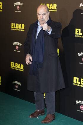Antonio Resines attends the premiere of the film El bar at Callao Cinema in Madrid, Spain. March 22, 2017.  (20170322156)