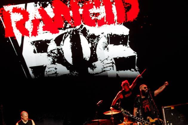 The band Rancid performs during the festival Lollapalooza in the autodrome Interlagos of Sao Paulo, Brazil, on 25 March 2017. The legendary metal group Metallica is the main attraction today in the first day of the musical festival Lollapalooza Brazil, which in its seventh edition brings together dozens of international artists in Sao Paulo, like The XX, The Weeknd and Two Door Cinema Club. LOLAPALOOZA FESTIVAL IN BRAZIL !ACHTUNG: NUR REDAKTIONELLE NUTZUNG!  Copyright: xFERNANDOxBIZERRAxJRx BRA100 20170325-636260812125105253