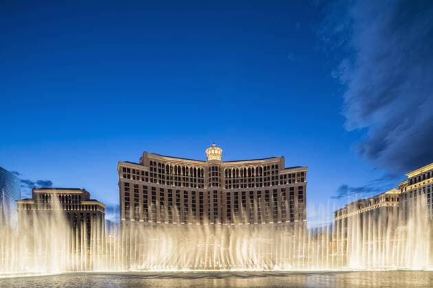 USA, Nevada, Las Vegas, Strip, fountain of hotel Bellagio at blue hour  FOF09108