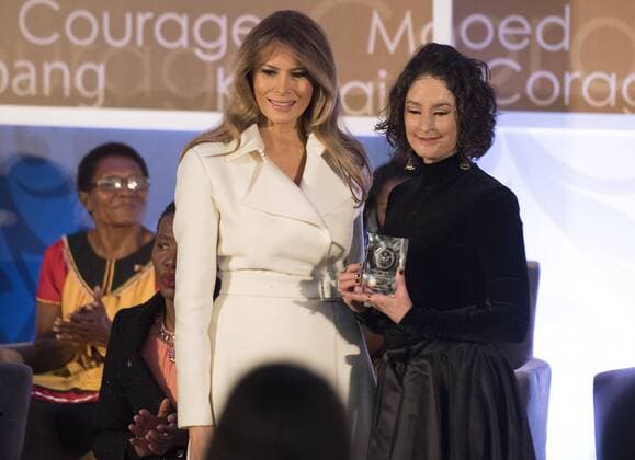 First Lady Melania Trump presents the 2017 Secretary of State s International Women of Courage (IWOC) Award to Natalia Ponce de Leon during a ceremony at the State Department in Washington, D.C. on March 29, 2017.  WAP20170329315 KEVINxDIETSCH