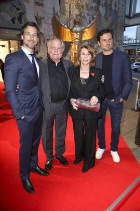 Florian David Fitz, Michael Verhoeven, Senta Berger und Simon Verhoeven bei der 38. Verleihung des Jupiter Award 2017 im Cafe Moskau. Berlin, 29.03.2017 Foto:xS.xGabschx xFuturexImage